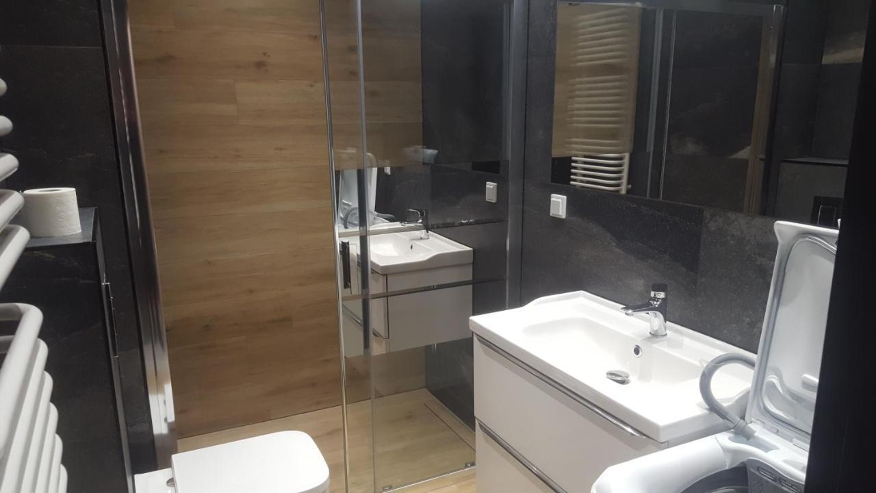 Apartament Skarbowa 2 & Parking Leszno  Exterior photo