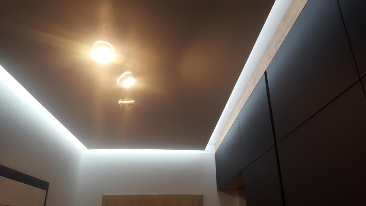 Apartament Skarbowa 2 & Parking Leszno  Exterior photo